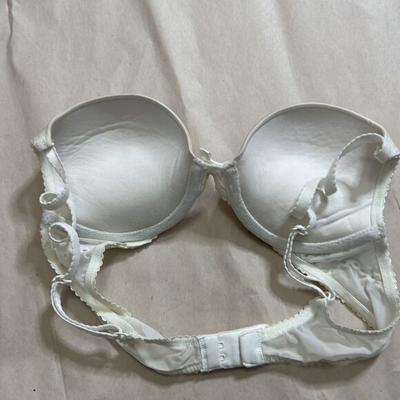 VICTORIA SECRET LACE DREAM ANGELS PUSH UP BRA - Picture 2 of 4